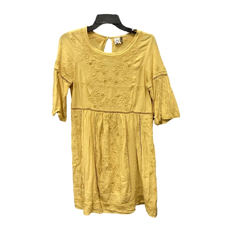 Dress Casual Short By Anthropologie In Yellow, Size: Xs