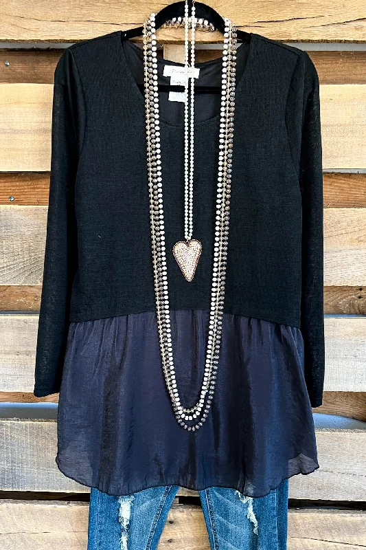 Feeling A Chill Tunic - Black