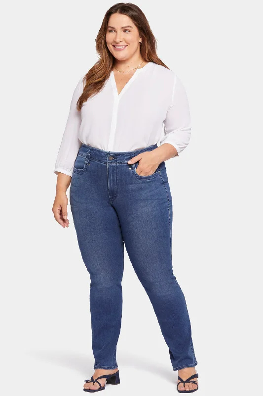 Marilyn Straight Jeans In Plus Size - Rendezvous