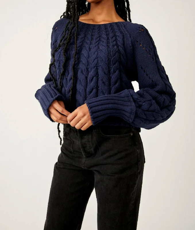 Sandre Pullover In Navy